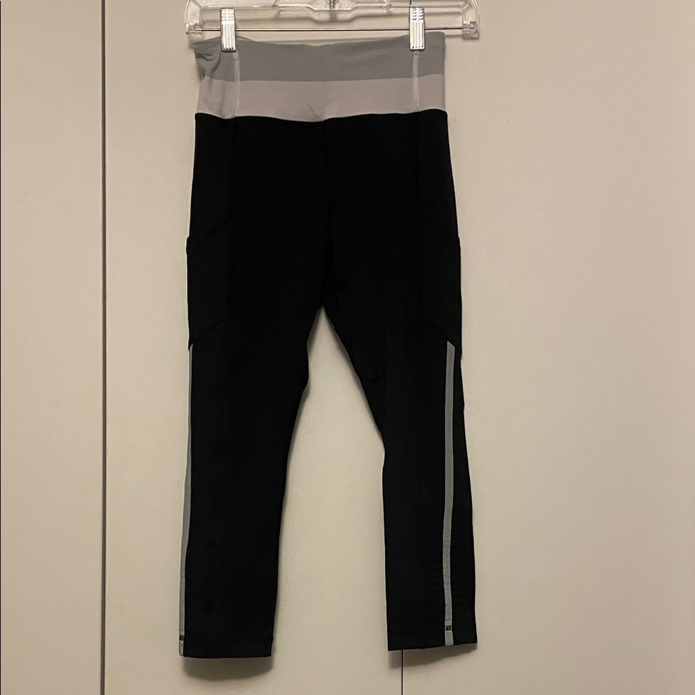 Lululemon Athletica Black and Gray Leggings
